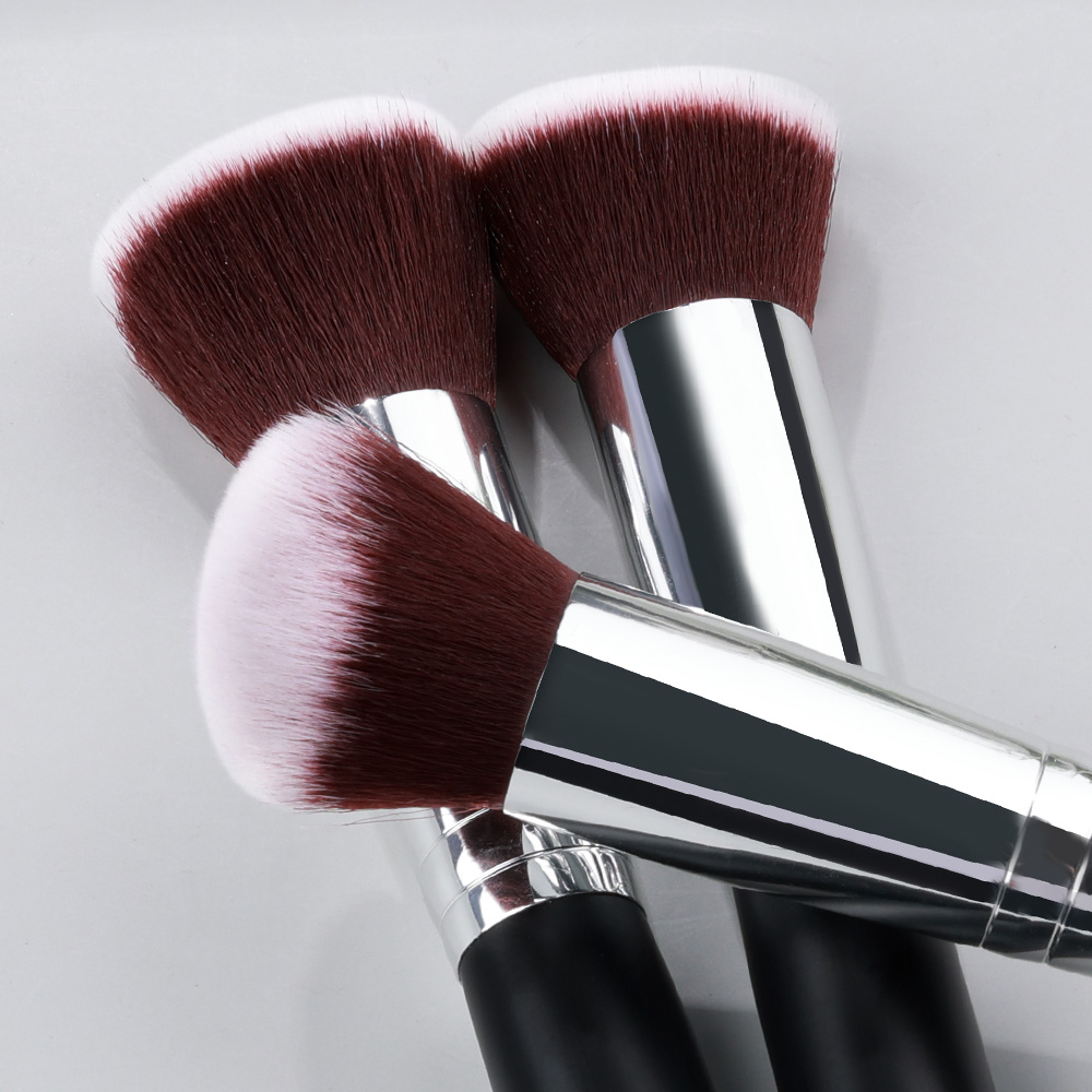 ชุดแปรงแต่งหน้ามืออาชีพ 14/16  - Huda Beauty Makeup Brush Set บทวิจารณ์และราคา