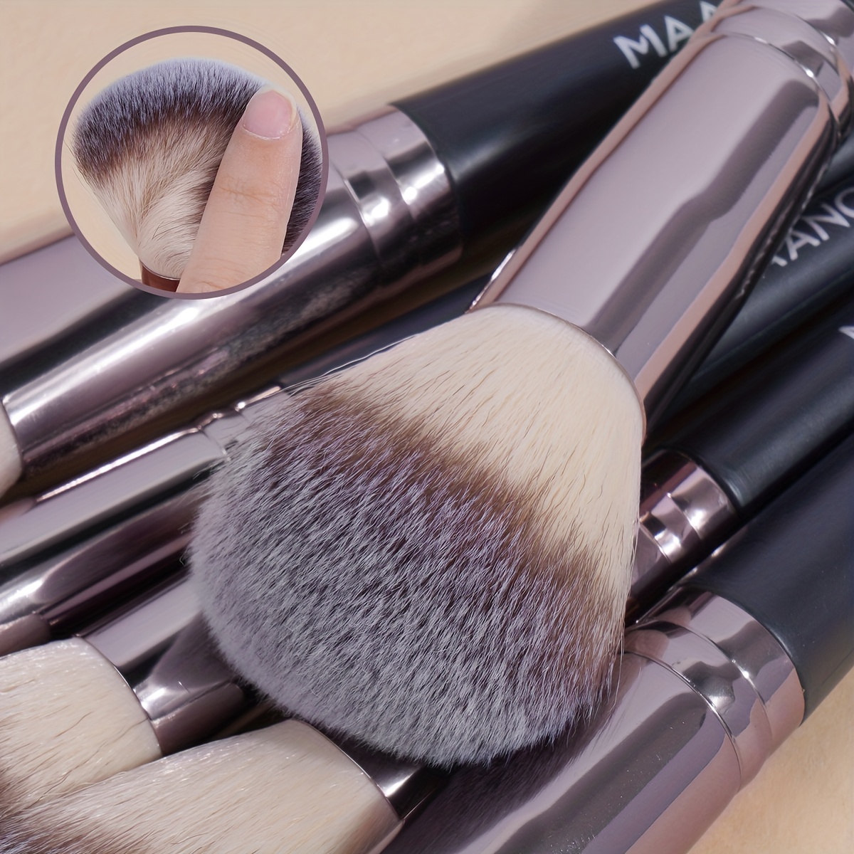 ชุด kuas Rias รองพื้นคอนซีลเลอ - Huda Beauty Makeup Brush Set บทวิจารณ์และราคา