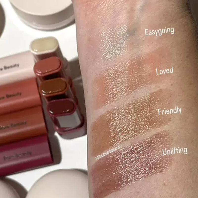 ลิปบัตเตอร์เนื้อเนียนนุ่ม ให้ค - Huda Beauty Makeup Mini Kit บทวิจารณ์และราคา