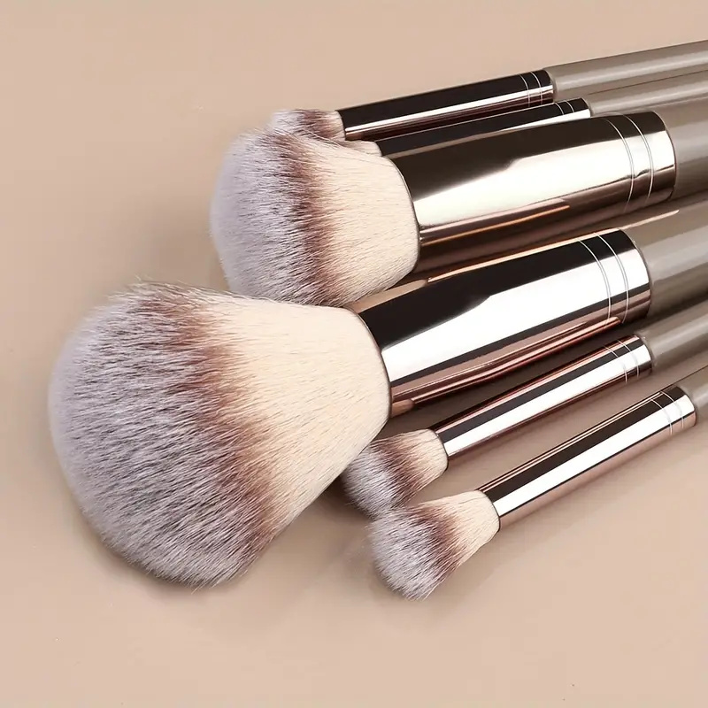ชุดแปรงแต่งหน้าระดับพรีเมียม 3 - Huda Beauty Makeup Brush Set บทวิจารณ์และราคา