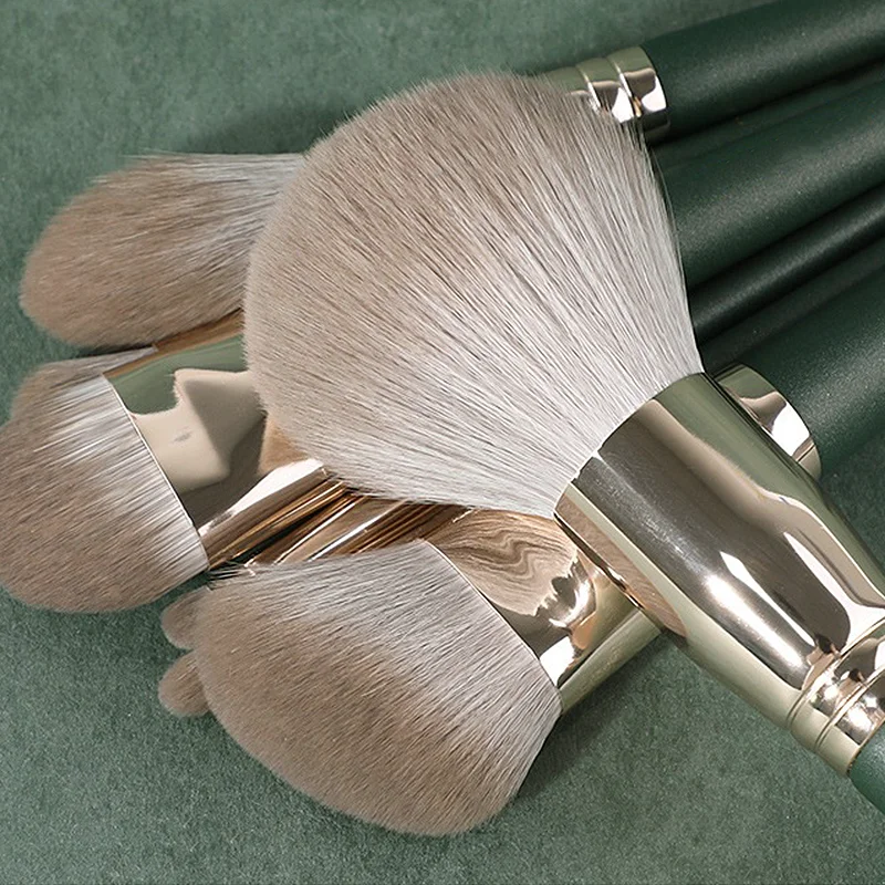 ชุดแปรงแต่งหน้า 14 ชิ้น ขนแปรง - Huda Beauty Makeup Brush Set บทวิจารณ์และราคา