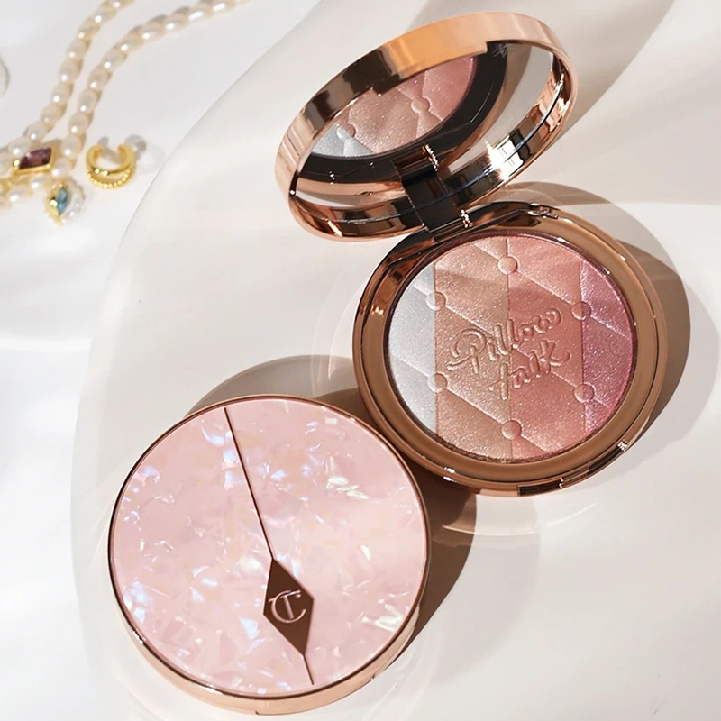 ชาร์ลอตต์ ทิลบูรี พาเลทท์ PILL - Huda Beauty Makeup Mini Kit บทวิจารณ์และราคา