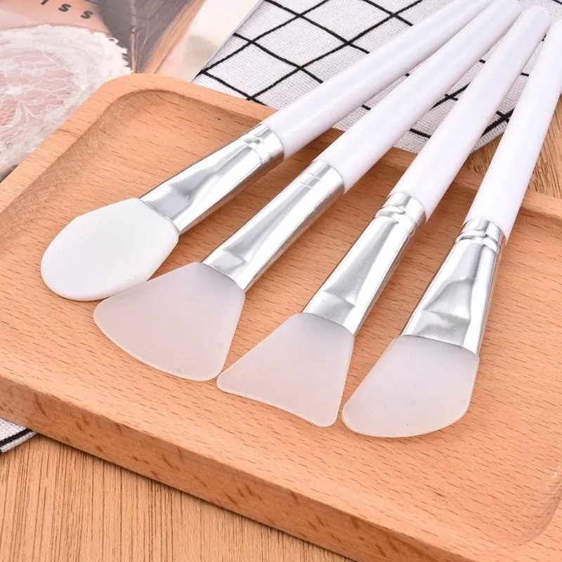 ชุดแปรงซิลิโคนสำหรับมาส์กหน้า  - Huda Beauty Makeup Brush Set บทวิจารณ์และราคา
